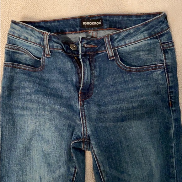 Distressed jeans - Picture 2 of 3